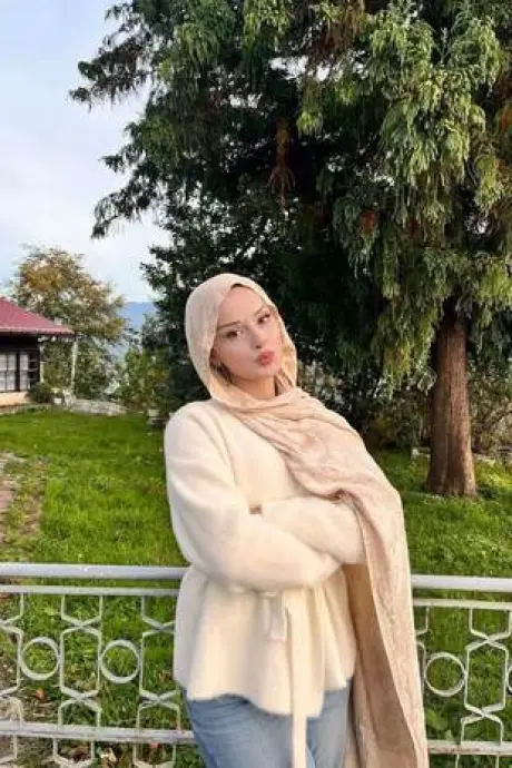 Yağmur Maltepe Escort Bayan Maltepe Escort Yağmur Fotoğrafı (4)